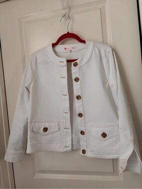 Jude Connally White Collarless Button Jacket with Tortoiseshell Buttons